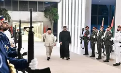 Presiden Prabowo Subianto Tiba di Abu Dhabi, Disambut Putra Mahkota dan Dijadwalkan Bertemu Presiden MBZ