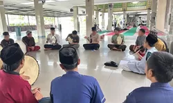Warga Binaan Lapas Cibinong Hidupkan Suasana Religius Lewat Latihan Marawis