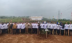 Lapas Cibinong Ikut Tanam Pohon Kelapa Serentak, Dukung Program Nasional Pemasyarakatan Hijau