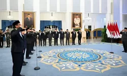 Presiden Prabowo Lantik 4 Menteri dan 1 Wamen Baru Kabinet Merah Putih di Istana Negara