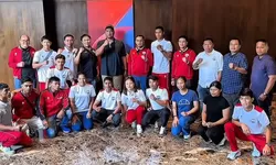 Menpora Lepas Tim Tinju Indonesia, Mikaheal Muskita Jadi Andalan Bogor di SEA Games 2025