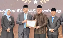 Wamen ATR/BPN Ossy Dermawan Raih Penghargaan Baznas Award 2025