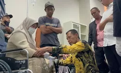 Wakil Bupati Bogor Tinjau Korban Ambruknya Majelis Taklim Ciomas di RS PMI