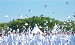 Kemenhub Wisuda 1.275 Perwira Transportasi dari Tiga Sekolah Tinggi di Makassar