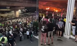 RICUH DI BEKASI! Massa Bakar Kabel, Polisi Tembakkan Gas Air Mata, Ratusan Orang Berlarian ke Summarecon Mall