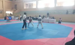 251 Atlet Taekwondo Ramaikan Bupati Cup 2025, Target Pertahankan Juara Umum