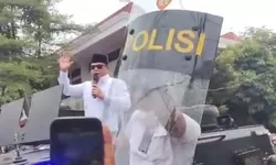 Sekjen Gerindra Sugiono Ingatkan Bupati Pati Sudewo Perhatikan Aspirasi Warga