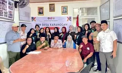 KKN Universitas Pancasila, Hijaukan Karanggan dan Melek Digital