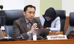 Ibas Bantah Demokrat Dalangi Isu Ijazah Palsu Jokowi: Fitnah Keji dan Politisasi Sesat