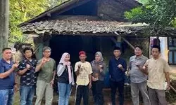 Rudi Sabana Tinjau Langsung Rumah Tidak Layak Huni di Cileungsi, Komitmen Perjuangkan Bantuan RTLH