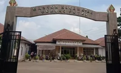 Kantor Kecamatan Gunungputri Sementara Pindah ke GOR Desa Wanaherang