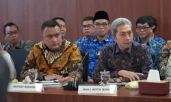 Bupati Bogor Siap Dukung Pembangunan PSEL, TPA Galuga dan TPAS Nambo Disiapkan Jadi Lokasi Strategis