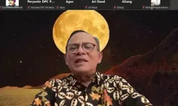 Ketua Dewan Pers Tutup Seminar Nasional PJS: Soroti Masa Depan Pers Siber di Era Disrupsi Digital