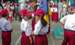 Siap-Siap Bangun Lebih Pagi, Jam Masuk Sekolah di Jabar Dimajukan