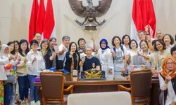 Dedie Rachim Kenalkan Balai Kota Bogor sebagai Bangunan Bersejarah