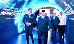 Presiden Prabowo Puji Kinerja AHY dalam Pembangunan Infrastruktur Nasional