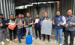 Polisi Gerebek Gudang Miras Oplosan di Cilebut Bogor, 160 Jeriken Ciu Disita