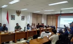 Upaya Penyelundupan 33,5 Kg Merkuri Digagalkan di Bandara Pattimura Ambon