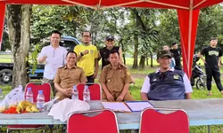 Dukung Talenta Muda, Ketua Apdesi Gunung Putri Pantau Seleksi Sepakbola U-18