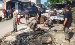 Drainase Mampet Akibatkan Jalan Rusak di Sukamakmur Bogor, Camat Turun Tangan