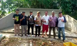 PGRI dan K3S Parungpanjang Donasi untuk Renovasi Taman Makam Pahlawan