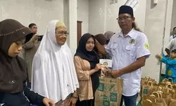 Karang Taruna Pokja 19 Tlajung Udik dan Bogor Timur Jurnalis Gelar Santunan dan Buka Puasa Bersama Anak Yatim dan Dhuafa