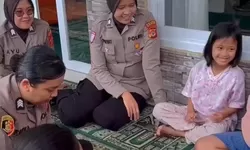 Polwan Polres Bogor Dampingi Korban Longsor Cisarua dengan Trauma Healing