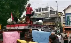 Demo di Kejagung, Aktivis Desak Kepastian Hukum Dugaan Korupsi Eks Bupati Kepulauan Tanimbar