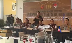Polri Ungkap Pabrik Narkotika Terbesar di Jabar, 1 Ton Tembakau Sintetis Disita