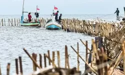 TNI AL dan KKP Bongkar Pagar Laut Misterius di Tangerang