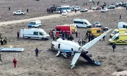 Pesawat Azerbaijan Airlines Jatuh di Kazakhstan: 25 Orang Selamat, 14 Dilarikan ke Rumah Sakit