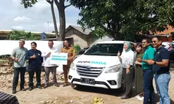 PT Godrej Salurkan Bantuan Mobil Siaga untuk Warga Kampung Parung Tanjung