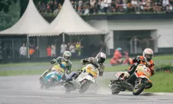 Babak Final Scooter Prix 2024 di Sirkuit Sentul: Pertarungan Sengit hingga Takhta Juara Umum