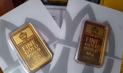 Harga Emas Antam Turun Hari Ini, Senin 9 Desember 2024: Simak Daftar Lengkapnya