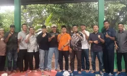 Hujan Deras Tak Lagi Menyiksa, Warga Griya Bukit Jaya Perbaiki Drainase Dengan Gotong Royong 