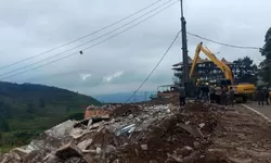 Satpol PP Bogor Bongkar Bangunan Liar di Kawasan Puncak, Warpat dan Puncak Asri Jadi Sasaran