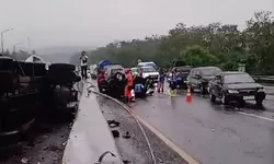 Tabrakan Beruntun di Km 92 Tol Cipularang Libatkan 10 Kendaraan