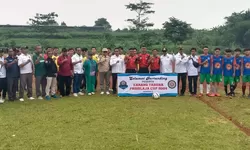 Karang Taruna Pasirlaja Kembali Menggelar Turnamen Sepakbola Bola : Kepala Desa Minta Jaga Sportifitas
