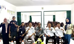 Panwaslu Kecamatan Sukamakmur Gelar Sosialisasi Pilkada di MA Miftahul Ulum