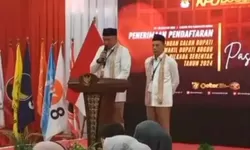 Datang Dengan Dukungan 10 Parpol di Kabupaten Bogor, Rudy Jaro Daftarkan Diri ke KPU