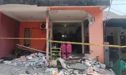 Sebuah Rumah Yang Diduga Temlat Oplosan Gas di Cileungsi Meledak