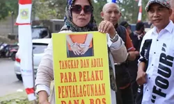 Masa LSM Dan Ormas Guruduk Kejari Serta Disdik Kabupaten Bogor, Ada Dugaan Korupsi Dana Bos Rp 504 Milyar