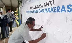 Ratusan Siswa Didik Baru SMK An-Nur Klapanunggal, Deklarasikan MPLS Anti Kekerasan
