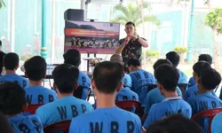 Abituren Akmil Melaksanakan Penyuluhan Wawasan Kebangsaan di Lapas Cibinong