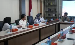 Pastikan PPDB Berjalan Sesuai Aturan, Komisi V DPRD Provinsi Jawa Barat Sambangi SMAN 1 Cibinong
