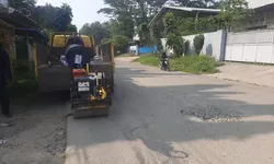 Ruas Jalan GBHN Mulai di Perbaiaki, Tambal Sulam dikeluhkan Warga