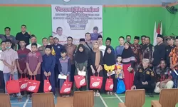 PWI Sekretariat Bogor Timur Adakan Kegiatan Bukber dan Santunan Anak Yatim di Kecamatan Gunung Putri