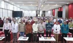 Asmawa Tosepu Sampaikan Enam Hal Kunci Sehat dan Bahagia Pada Masa Purnabakti