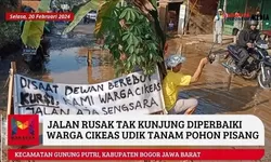 Ruas Jalan Kabupaten Bogor Rusak, Warga Cikeas Udik Gelar Aksi Demo