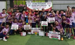 Keren...Tournamen Futsal Haji Adi Suwardi Berhadiahkan Vocer Umroh